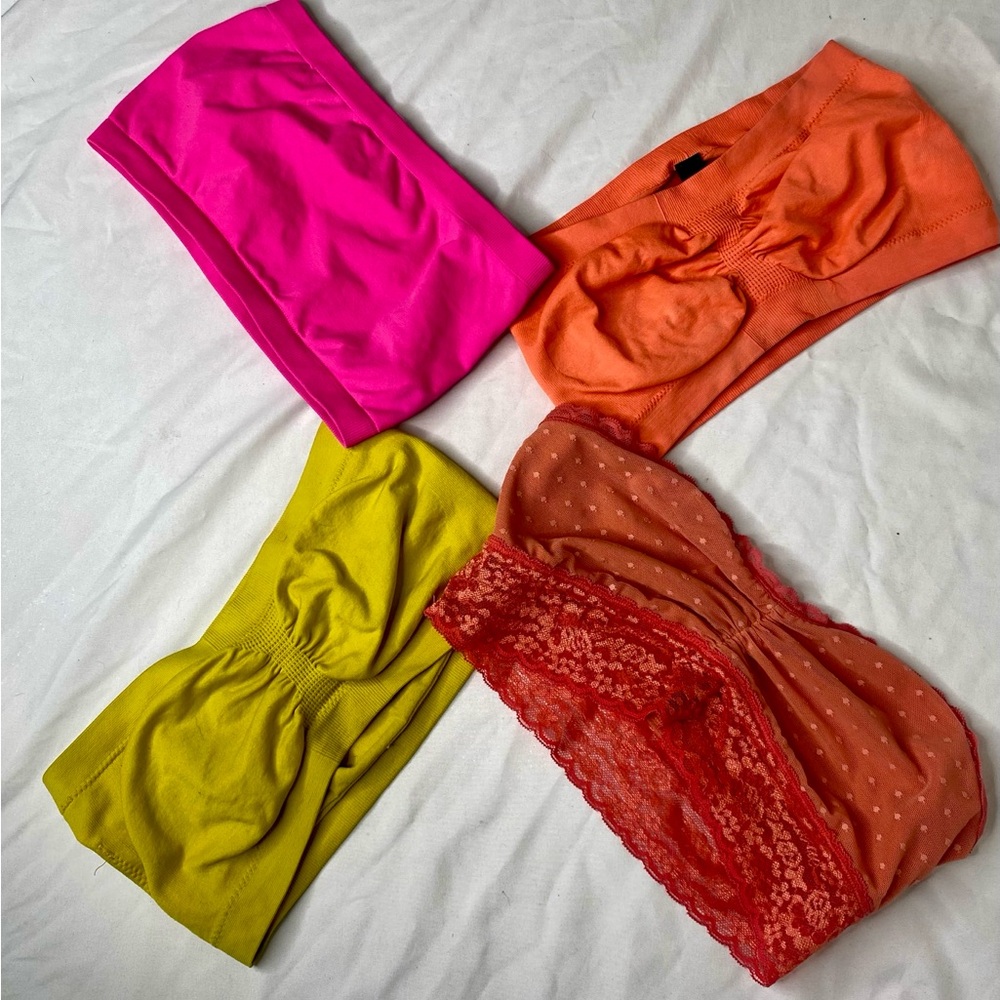 4 Strapless bralettes medium 
Aerie
M.frederic 
And can’t recall/no tag